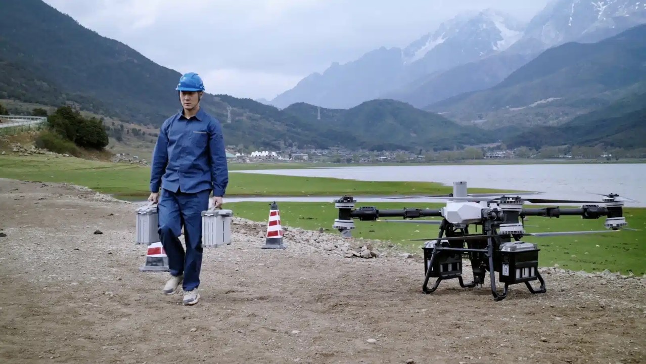 DJI FlyCart 100 UAV (C)
